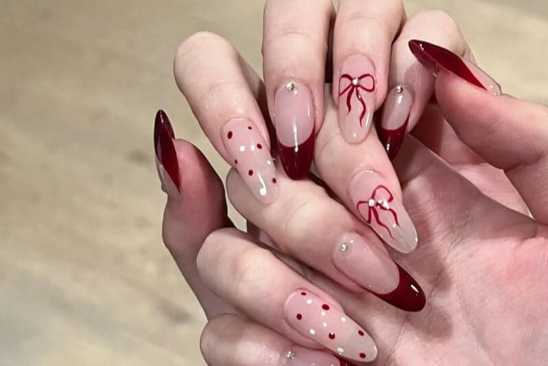 Top 15+ các mẫu nail màu đỏ đẹp sang chảnh, cuốn hút nhất 1 Mẫu nail màu đỏ