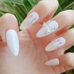 Mẫu nail màu trắng