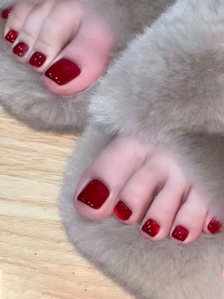 99+ Mẫu nail chân màu đỏ sang chảnh, phong cách quyến rũ 6 Nail chân đẹp màu đỏ đơn sắc