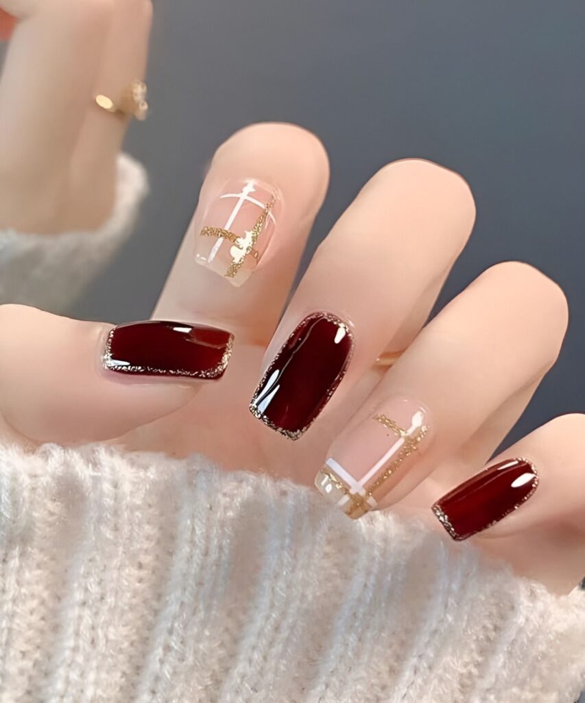 Top 15+ các mẫu nail màu đỏ đẹp sang chảnh, cuốn hút nhất 2026 2 Mẫu nail màu đỏ dáng dài coffin phủ bóng gloss, sắc đỏ tươi rực rỡ giúp đôi tay thêm cuốn hút và sang trọng.