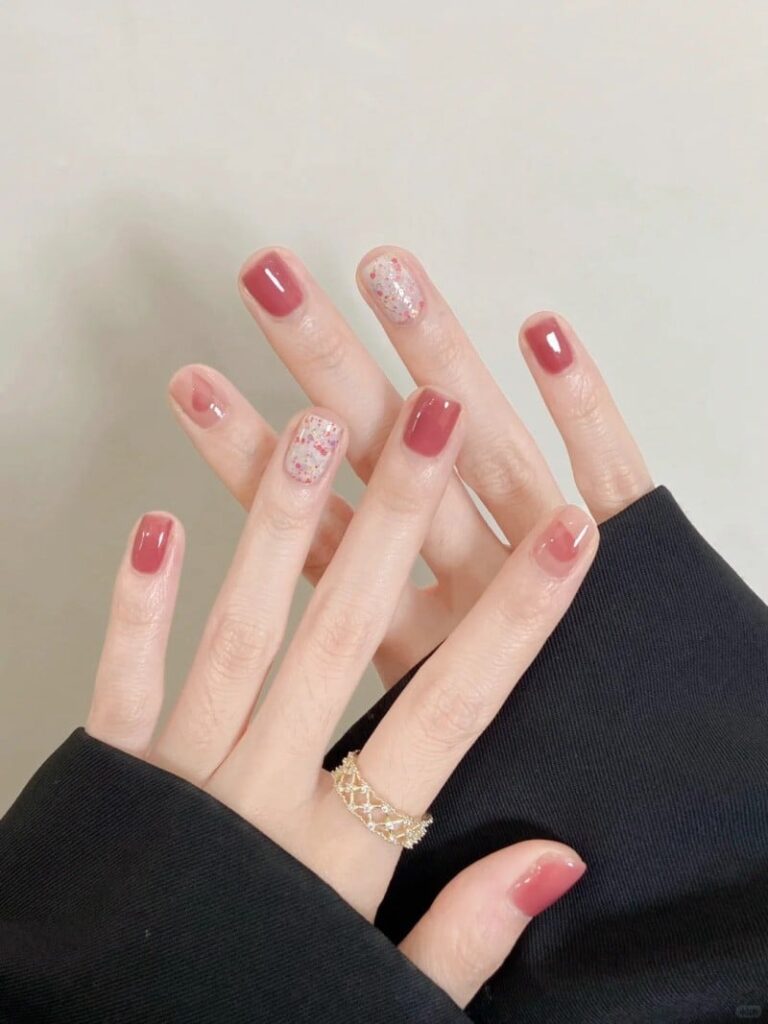 99+ Màu nail đẹp tôn da, được ưa chuộng nhất hiện nay 12 Nail màu hồng đất auto xinh