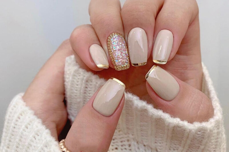 16+ mẫu nail màu trắng đẹp, sang trọng & đơn giản 2 Nail màu trắng đẹp
