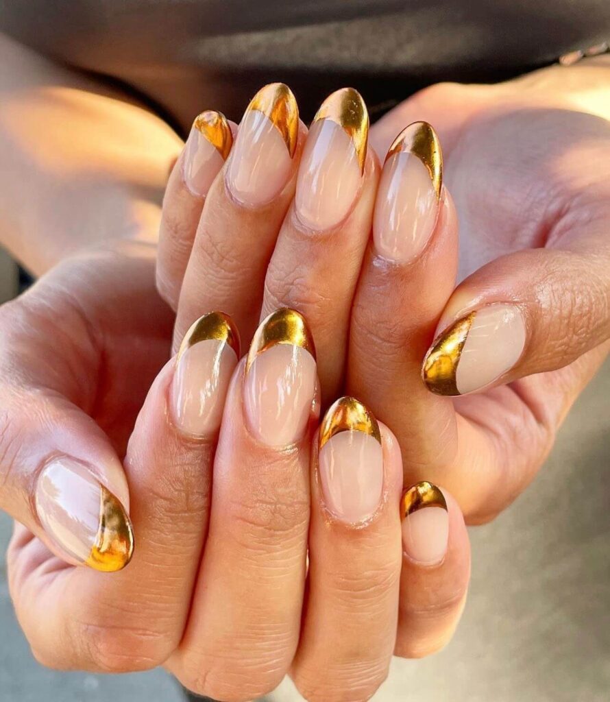 99+ Màu nail đẹp tôn da, được ưa chuộng nhất hiện nay 8 Nail sơn màu ánh kim
